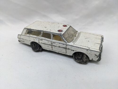 Primary image for *Broken Lights* Matchbox 1971 White Mercury Police Car 3"
