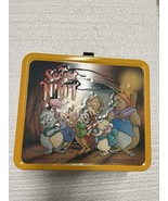 The secret of NIMH metal lunchbox 1982 W/ Rare “Without Bottle Sticker” - $1,039.48 MXN