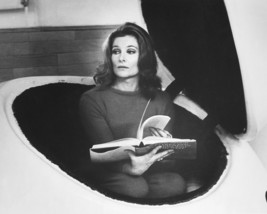 A Clockwork Orange 8x10 Photo Adrienne Corri Holding Book in Pod - £6.38 GBP