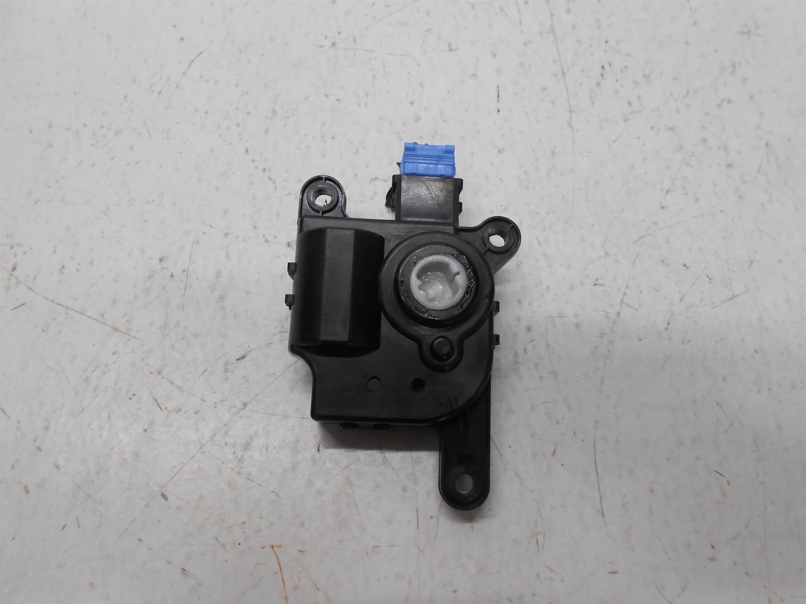 2010-2013 KIA Soul ACTUATOR DEFROST AC HEATER BLEND FLAP D266-FG8AA - $24.99