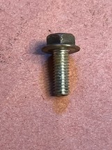 Toro OEM Part # 81-1300 Bolt - £0.79 GBP