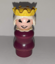 Wood Body Queen from Fisher Price 1974 Little People Castle Set #993 - £11.07 GBP
