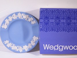 Wedgwood Blue Jasperware Round 2 Slot Ashtray - Vintage With Box - £21.65 GBP