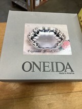 Oneida 663 3548 Silverplate Chippendale Round Bowl 8&quot; Diameter w/ Box - $24.95