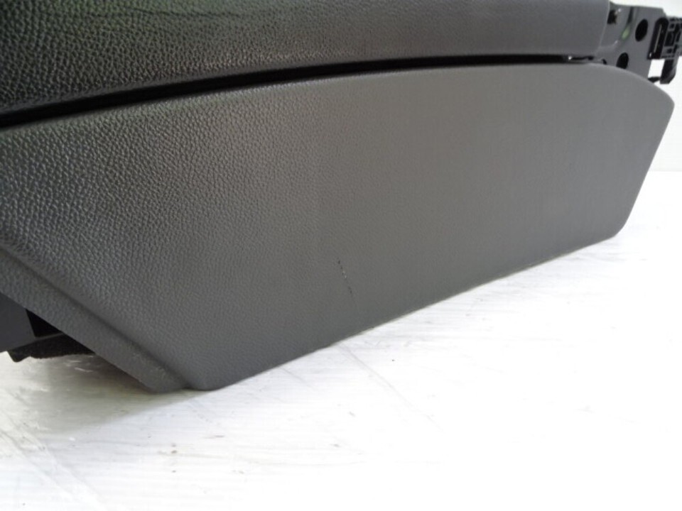 04 Mercedes R230 SL500 center console armrest storage 2306800050 black/gray Item image 5