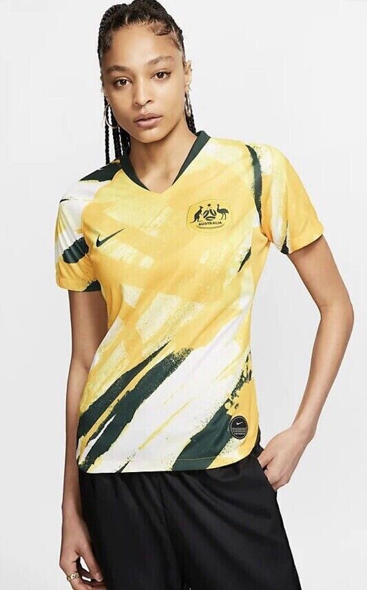 Primary image for NWT nike Women's M/medium Australia Soccer Jersey World Cup AJ4388-397