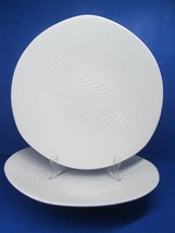 Pier 1 Tropical Wave Set Of 2 White 11 1/4&quot; Footed Deep Dinner Plates VGC - £31.25 GBP