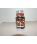 Yankee Candle 22 Ounce 1 Wick Glass Jar Candle-CHOCOLATE LAYER CAKE - £18.29 GBP