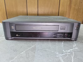 Philips Magnavox VR9140 Vcr Vhs Player Recorder 4 Head Parts Or Repair Powers On - $10.28