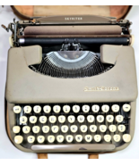 Vintage Smith Corona Skyriter Ultra Portable Light Typewriter In Case Wo... - $299.99