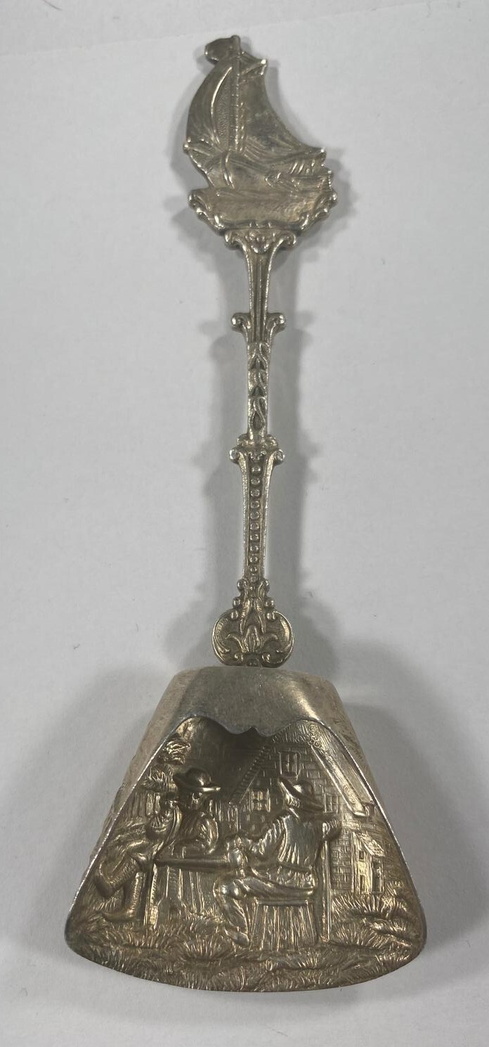 Holland Repousse Argenté Souvenir Sucre Cuillère - £39.14 GBP