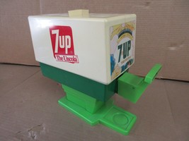 Vintage 7 Up The Uncola Kids Drink Dispenser Party Toy - £65.87 GBP