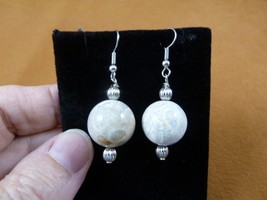 (EE251-3) gray white ancient Coral gemstone bead silver tone dangle earrings - £17.17 GBP
