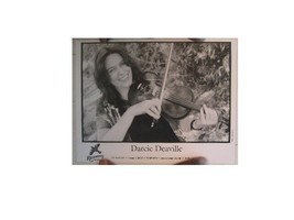 Kit Stampa Di Darcie Deaville E Foto Darcie Deaville Suona Il Violino E Canta - £21.17 GBP