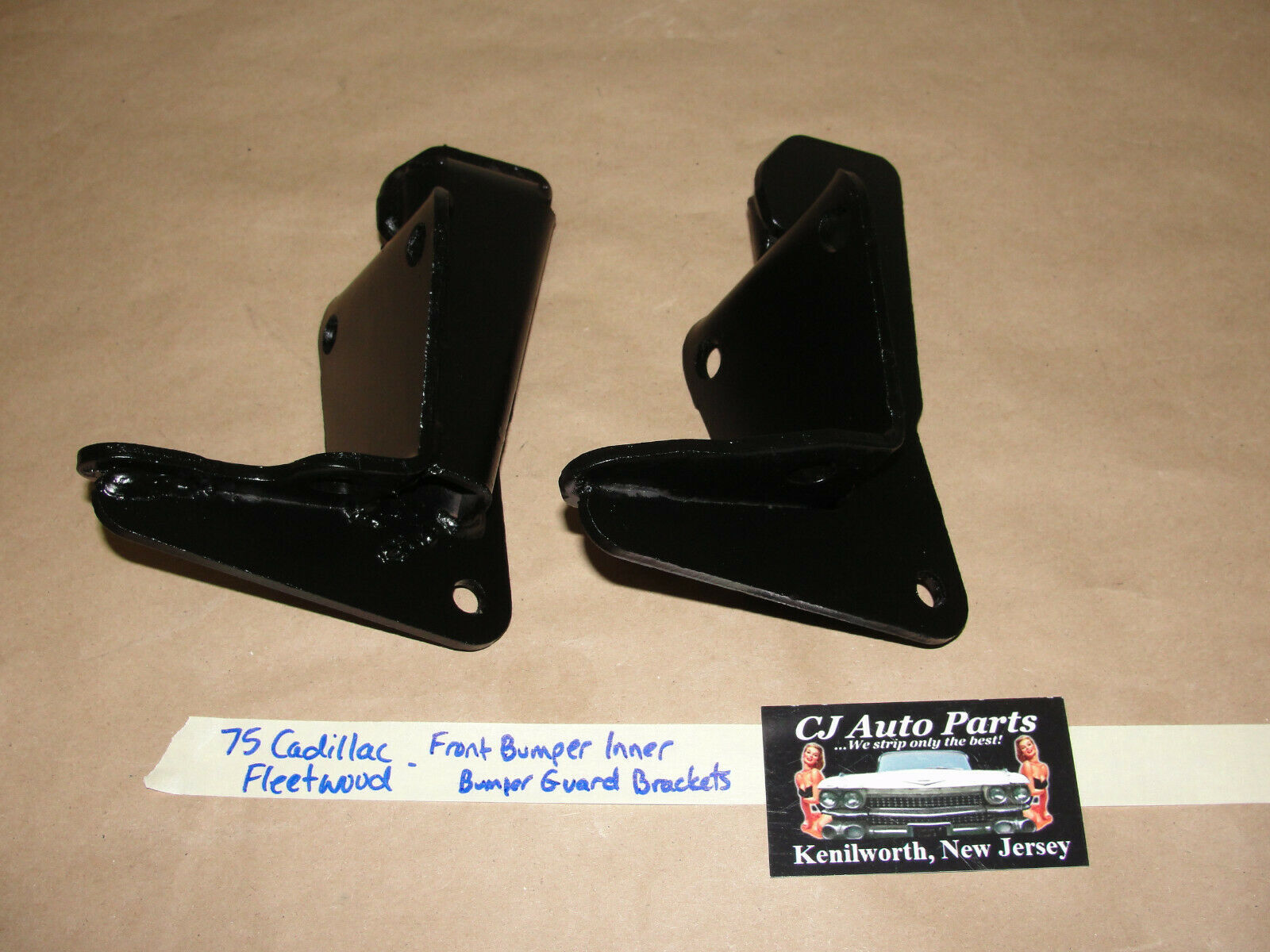 75 Cadillac Fleetwood FRONT BUMPER INNER LICENSE PLATE GUARD MOUNTING BR... - $59.39