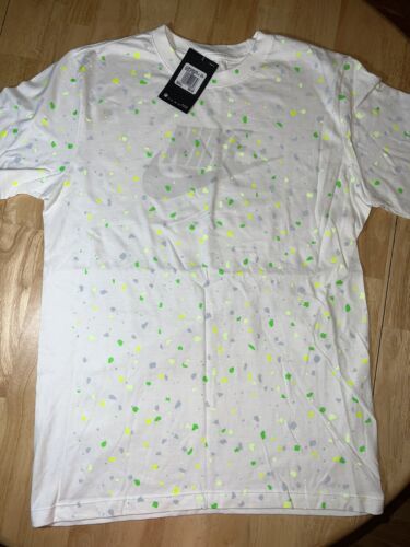Primary image for SMALL Nike Sportswear Speckle Logo Short Sleeve T-Shirt DM4458-104 BNWTS