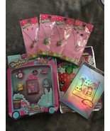 Shopkins: 5-pack, Play Pack, Notepad, Necklace and Earrings Lot of 11 - $378.80 MXN