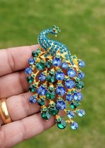 Peacock Brooch Vintage Look Queen Broach Gold Plated Celebrity Hollywood Pin K44 - £19.36 GBP