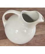 Hall Tilted Round Pitcher cream colored Ice Lip USA Preowned - €20,97 EUR
