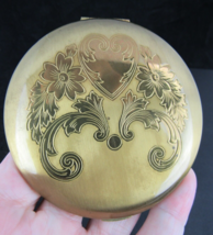 Vintage 1950&#39;s Zell 5TH Ave Compact Floral Usa Gold Tone Estate Sale! - £26.14 GBP