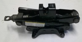 04 - 11 Chevy Aveo 09-10 G3 OEM Spare Tire Emergency Jack 96897612  9640... - $561.81 MXN