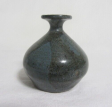 RETRO SMALL 3&quot; ART STUDIO POTTERY BLUES &amp; GRAYS ART VASE MARKED ON BOTTOM - £7.78 GBP