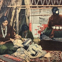 Native American Women Making Navajo Rugs Vintage Postcard Linen - £12.70 GBP