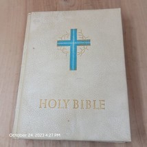 1960 Vintage HOLY BIBLE kjv Large White Padded Hardcover  - £30.53 GBP