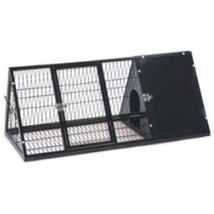 Metal Rabbit Hutch Triangle (Green) - $2,470.32 MXN