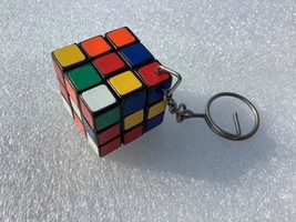 Vintage Souvenir Keyring Rubik’s Cube Keychain Ancien Porte-Clés Cube De Rubik - £8.77 GBP