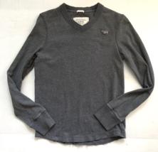 Abercrombie &amp; Fitch Muscle Fit Gray V-Neck 100% Cotton Shirt MEDIUM Snug Fit L/S - $16.00