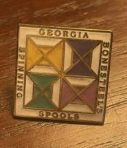 Vintage Georgia Bonesteel&#39;s Spinning Spools Lapel Hat Pin - Quilt Crafters Club - £3.78 GBP