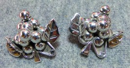 Sterling Silver Grape Cluster Pierced Earrings JMS Jose Marmolejo Mexico... - $931.77 MXN