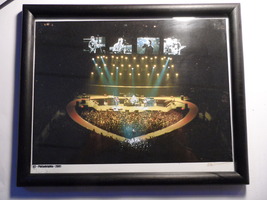 U2 Philadelphia Vintage 2001 Elevation Tour Framed Picture 8*10 Inch Heart Stage - £23.57 GBP