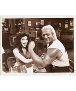 Glossy B&amp;W Promo Television Still Hulk Hogan, Linda Peluso &quot;Search For T... - $10.00
