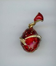 Russian Fabergé egg pendant with red enamel finish and lines with gems - £18.80 GBP