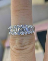 2Ct Baguette Künstlicher Diamant Halbe Ewigkeit Ehering 14K Weiß Vergoldeter - £136.80 GBP