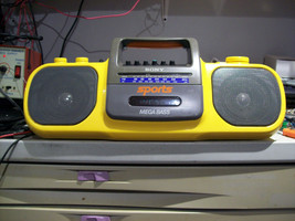 Sony CFS-914 Sports Mega Bass Radio Yellow Boombox - SERVICED - $189.99