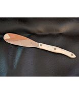 Cutco Beurre Épandeur Couteau 1768 KJ Crème Blanc Poignée Dentelé Lame U... - $50.70 CAD