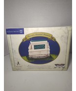 DEPT 56 American Pride FIREMAN&#39;S MEMORIAL MONUMENT Mint Original Box 56-... - $54.56 CAD