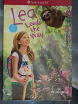 Lea Leads the Way Bk. 2 by Lisa Yee and Sarah Davis (2016, Paperback) - $10.00