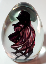 Dynasty Gallery Hand Blown Art Glass Paperweight Large Vintage Egg Swirl Purple - £19.77 GBP