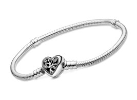 PANDORA Pandora Moments Family Tree Heart Clasp Snake Chain - £194.02 GBP