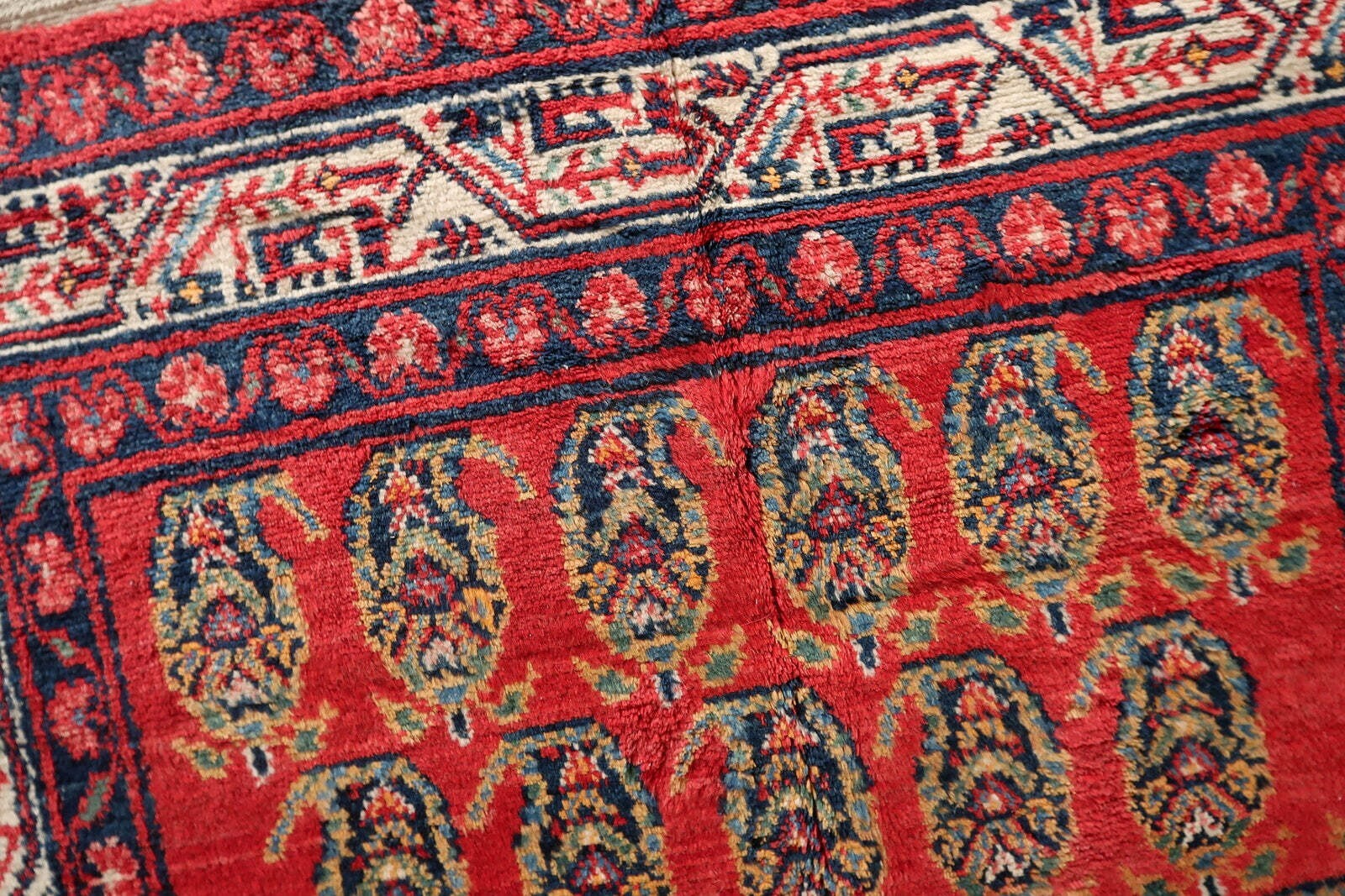 Handmade Vintage Persian Hamadan Rug 4.6' x 6.11 (137cm x 210cm), 1960s - 1C1179 Item image 9