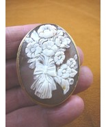 C-1355) Daisy flower bouquet shell oval CAMEO sterling silver pin pendant - $346.48 CAD