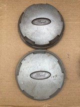 Pair of 2001-2007 OEM Ford Escape Silver Snap In Wheel Center Cap YL84-1A096-AB - £15.50 GBP