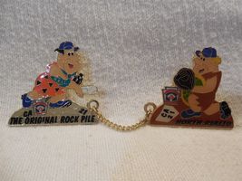 Flintstones Little League CA 21 North Rialto Double Lapel Pin Fred &amp; Barney - €8,61 EUR