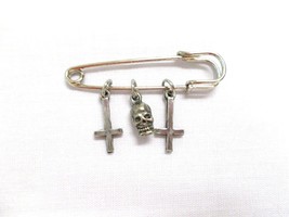 Human Skull and 2 Inverted Evil Satanic Cross Charms Occult Ritual 2&quot; Brooch Pin - £7.98 GBP