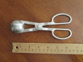 Vintage Aluminum Cookie Dough Scoop Meatball Melon Baller ~ Japan ~ 6 1/... - $177.40 MXN