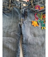 Old Navy Lazy Summer Days Girls&#39; Size 5 ~ Denim ~ Cotton Capri Embroider... - $499.37 MXN